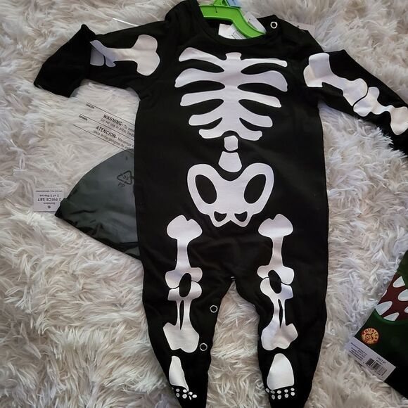 NWT Rubies Baby/Toddler Lil' Skelton Costume - Picture 3 of 3